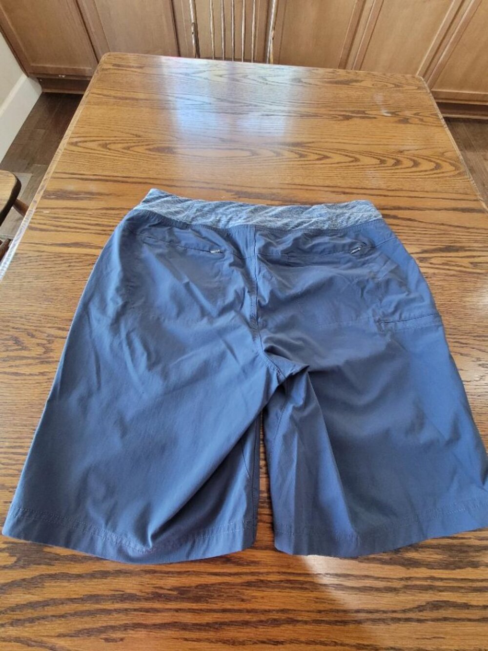 Duluth Trading Women's Armachillo Shorts, Size 14 - Picture 3 of 7